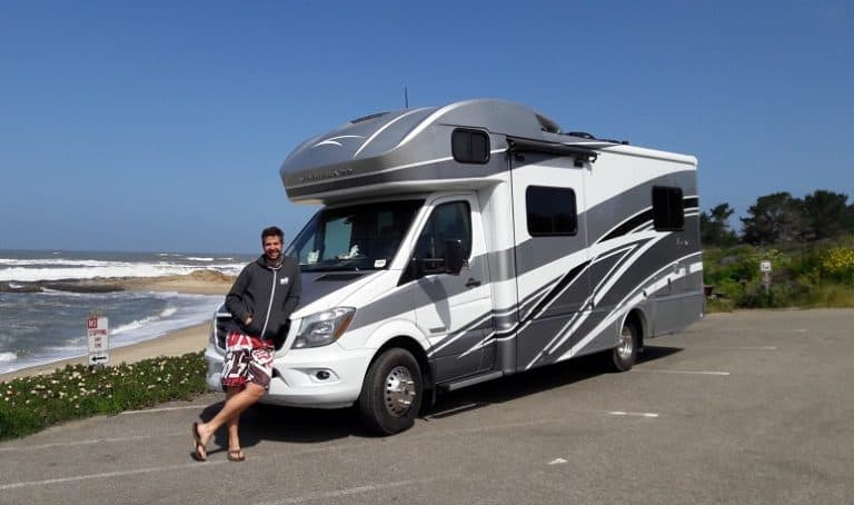 12 Tips For Driving An RV | Kempoo
