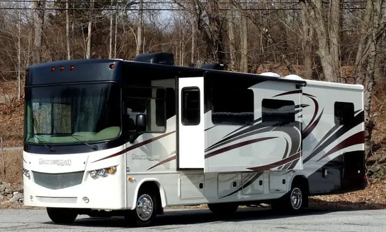 How Tall Are RVs? RV Heights Explained With Examples 4