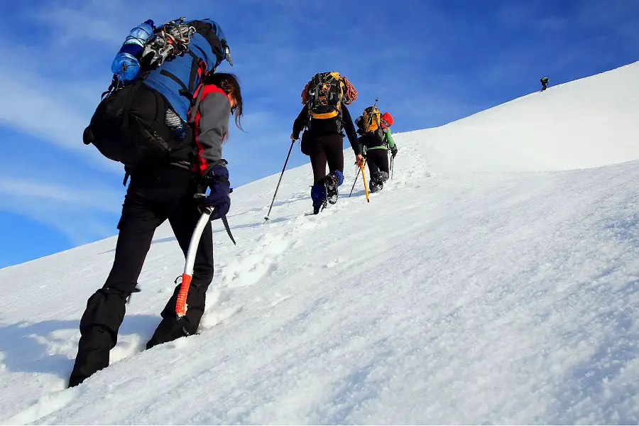 5 SKILLS TO MASTER BEFORE TACKLING YOUR FIRST BIG MOUNTAIN