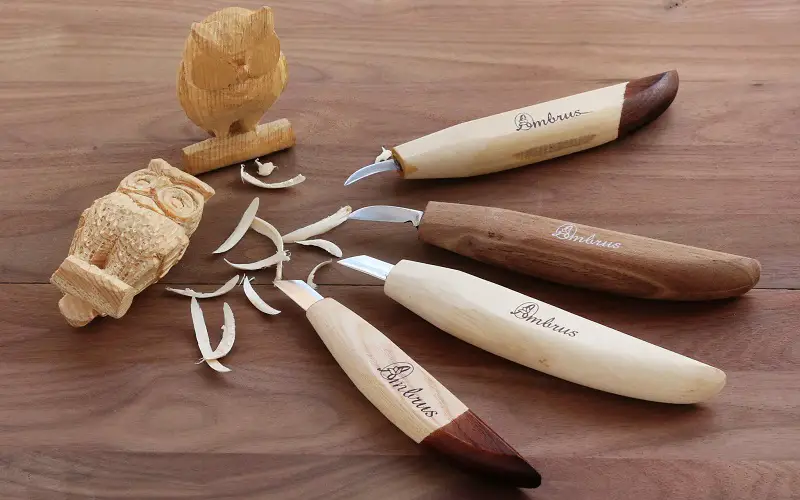 Whittling knife carving