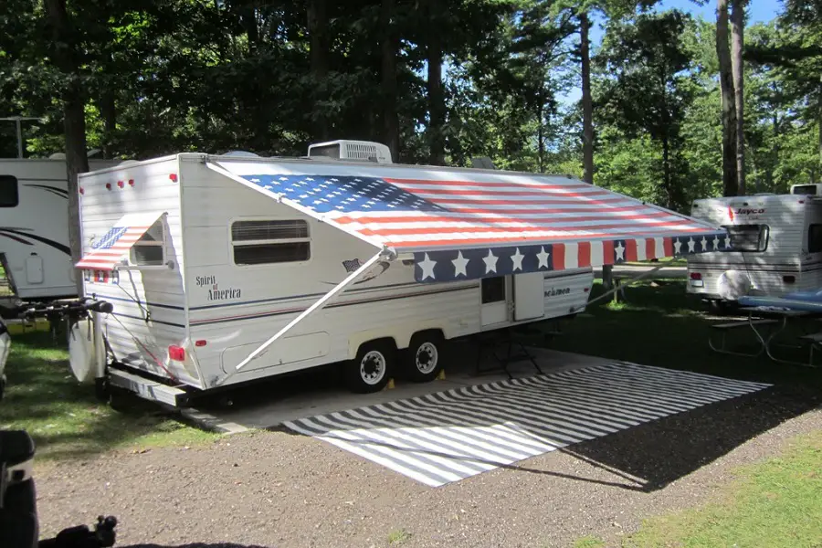 How to Clean RV Awnings? RV Awnings Cleaning Tips