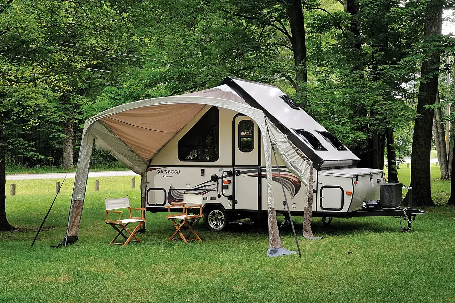 7 Best Pop Up Campers With Bathrooms & Showers