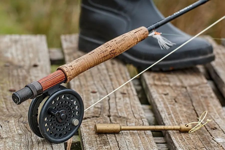 How to String a Fishing Pole: A Step-by-Step Guide